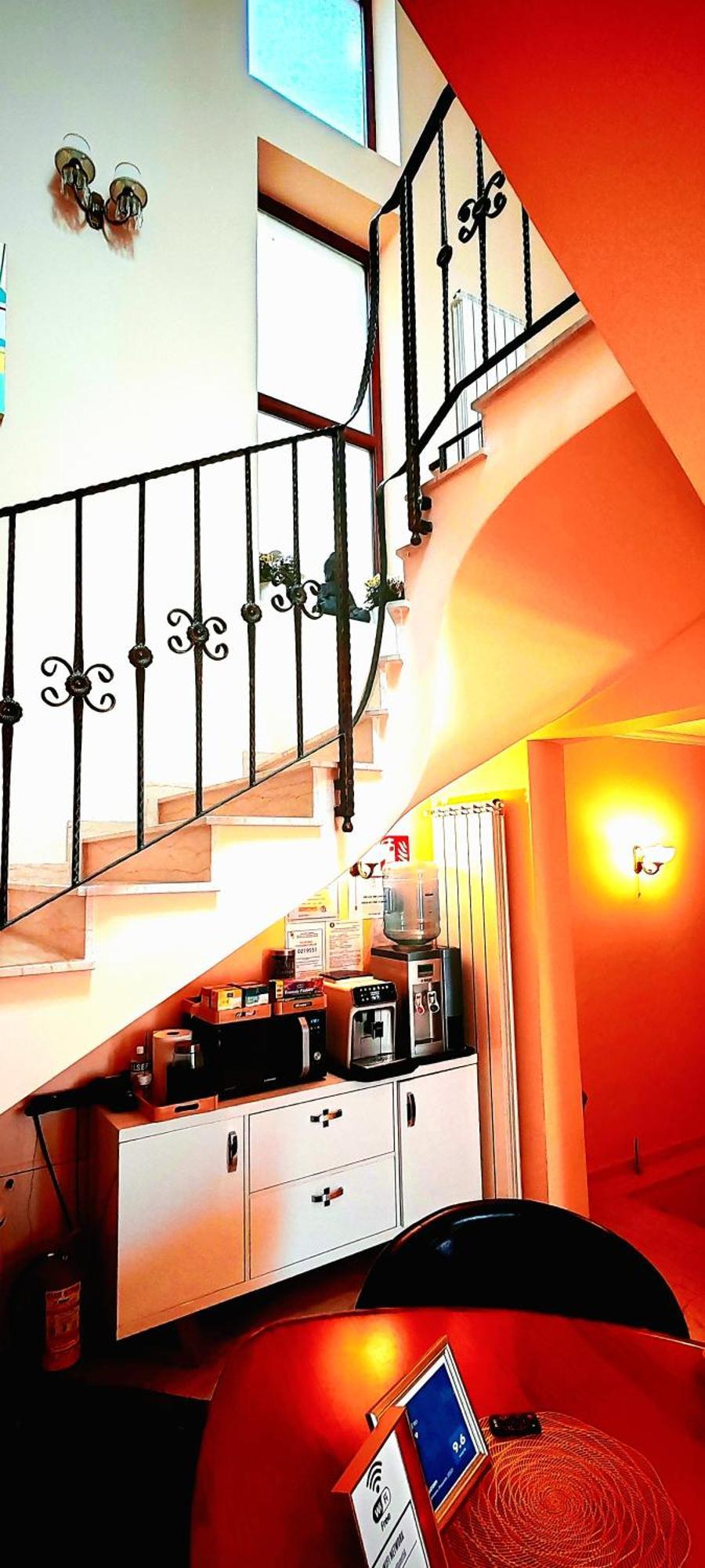 Bucur 9 Hotel Boekarest Buitenkant foto
