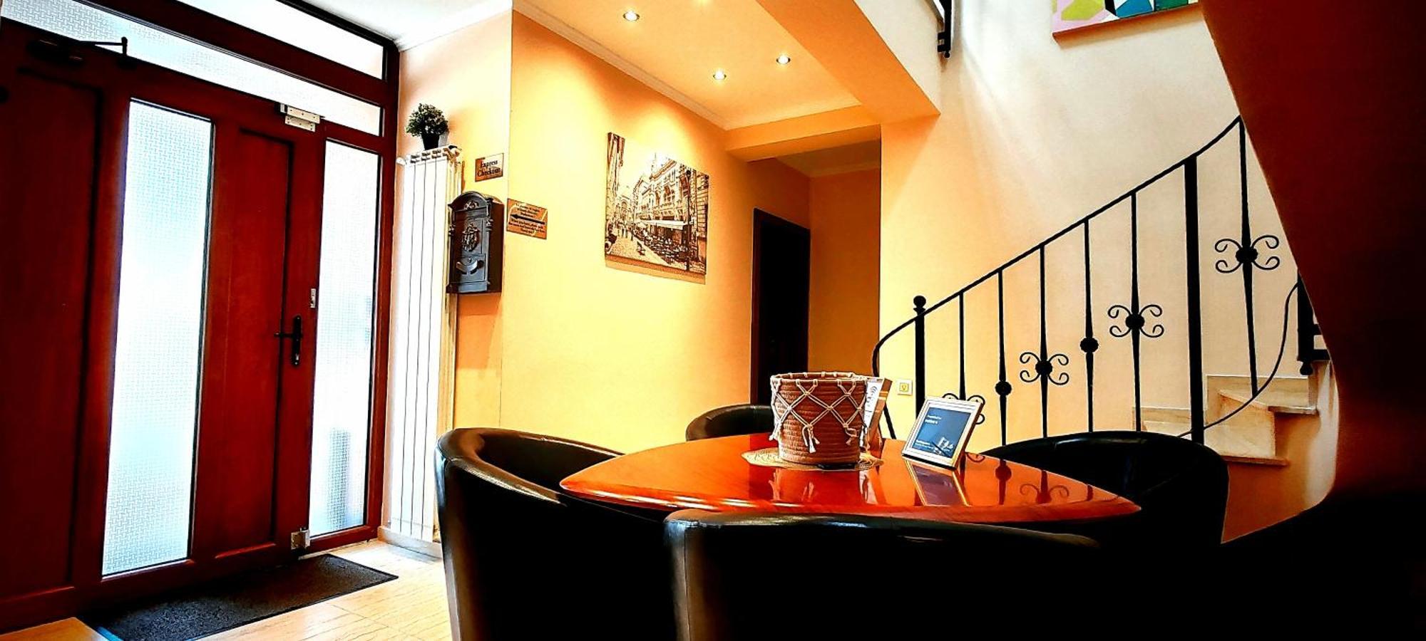 Bucur 9 Hotel Boekarest Buitenkant foto