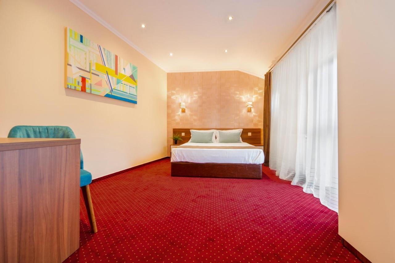 Bucur 9 Hotel Boekarest Buitenkant foto