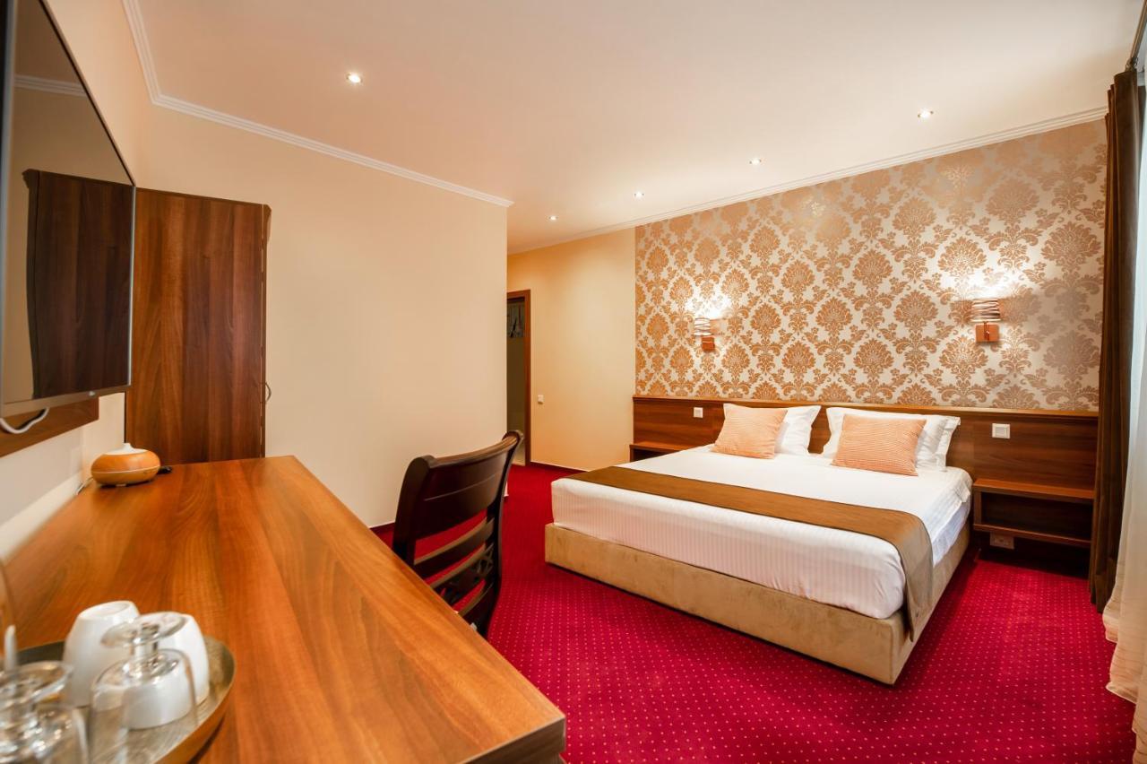 Bucur 9 Hotel Boekarest Buitenkant foto